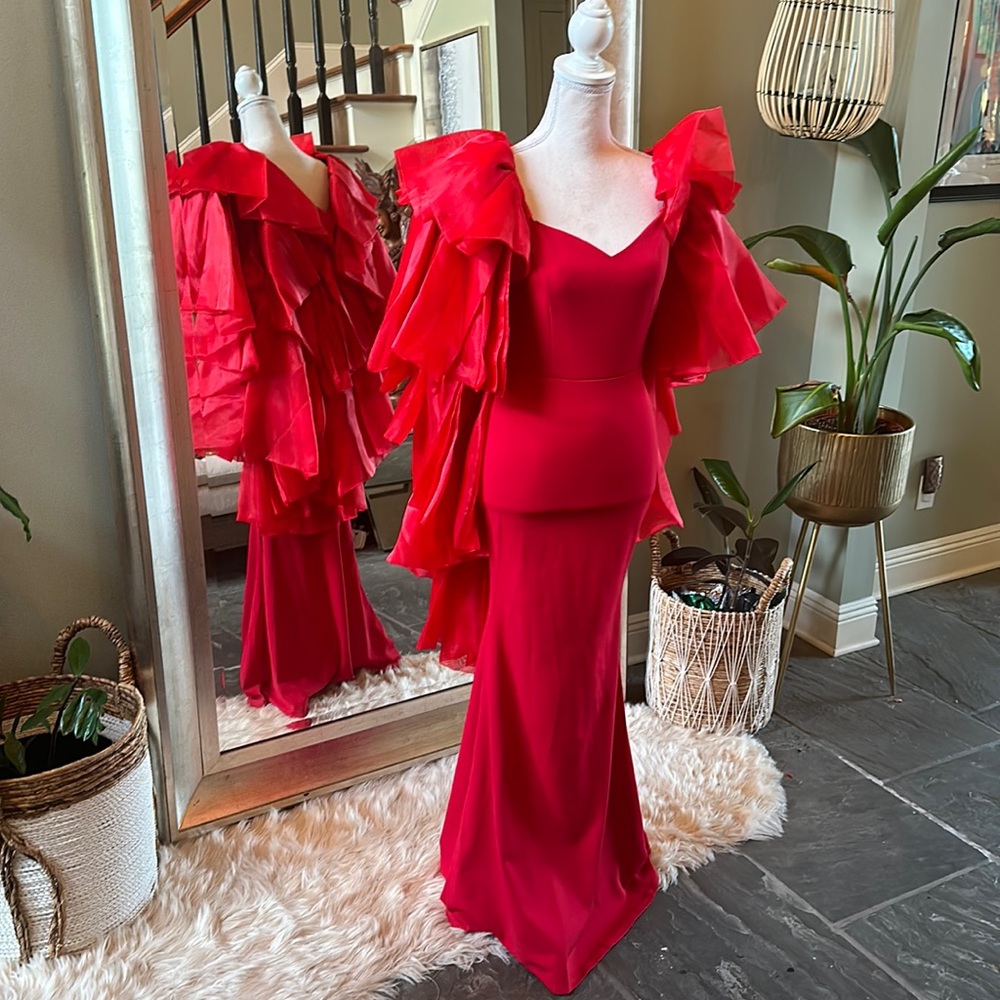 RUFFLE BACK DRESS